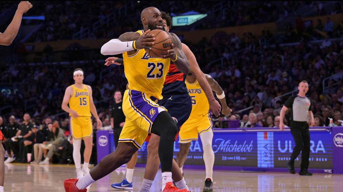 五星体育官网-坏消息，湖人队詹姆斯因脚伤上伤病名单，可能缺席打骑士队的比赛